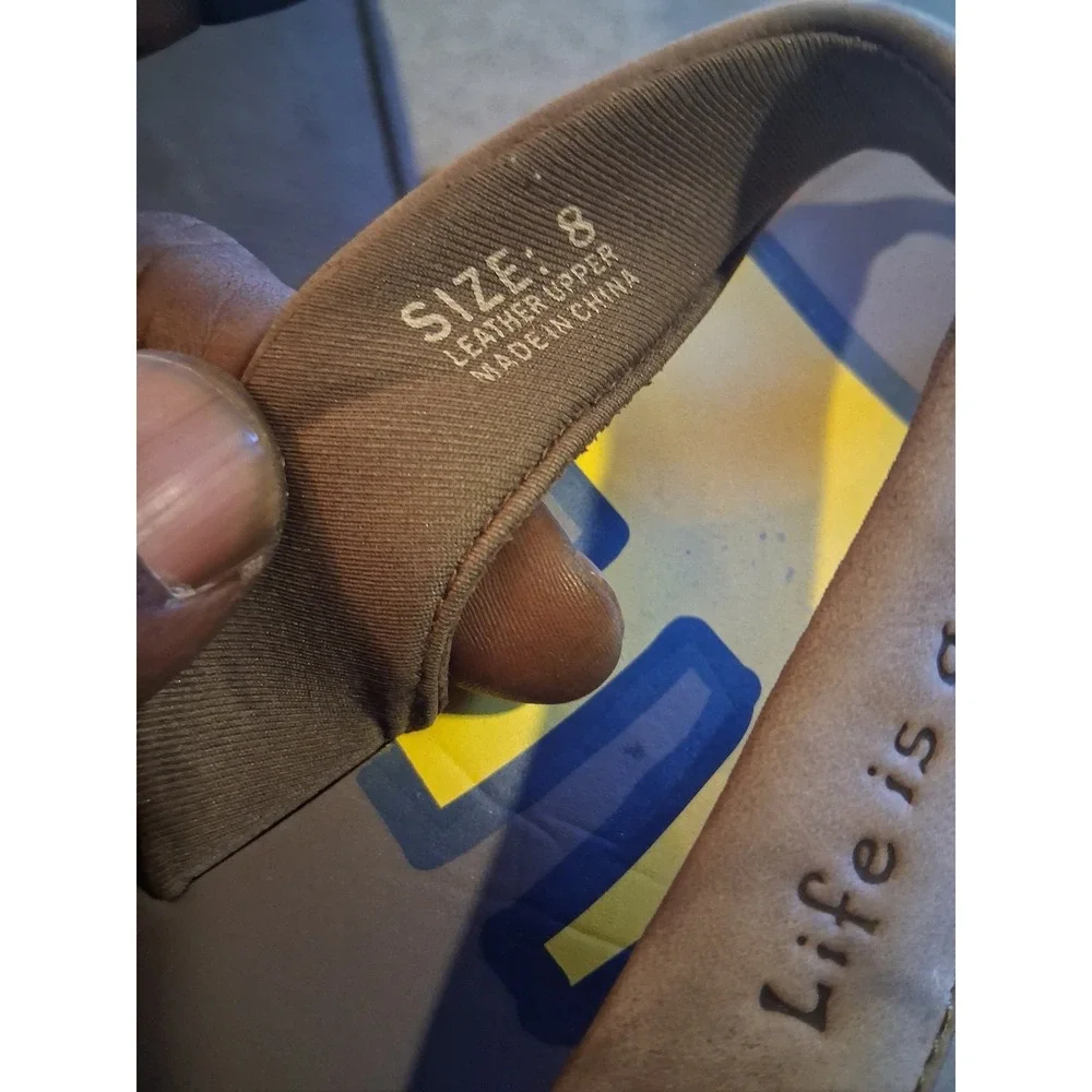 Life‎ is Good Mens Flip Out Leather Upper Thong Sandals Brown Jake Dog Size 8